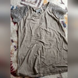 Women's top size medium